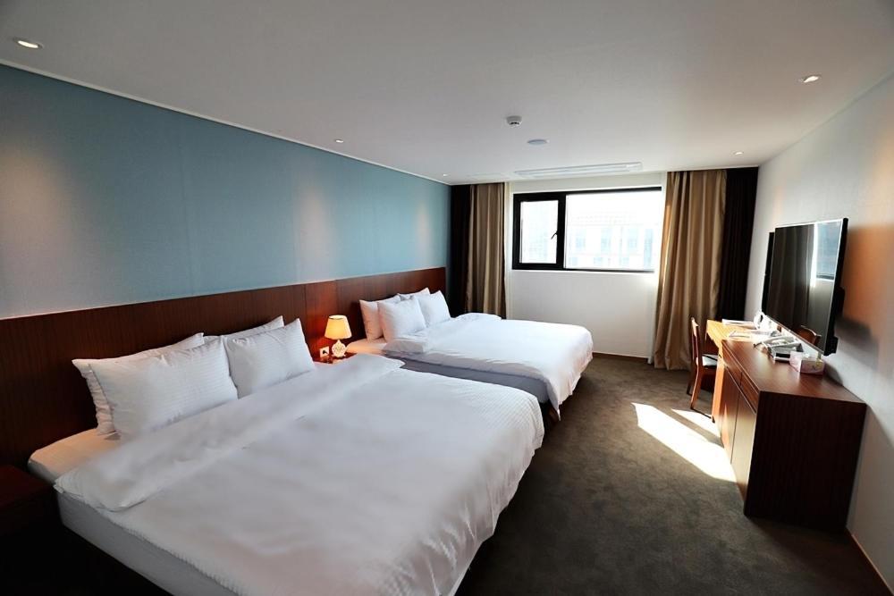 Sea Moon Tourist Hotel Инчон Экстерьер фото