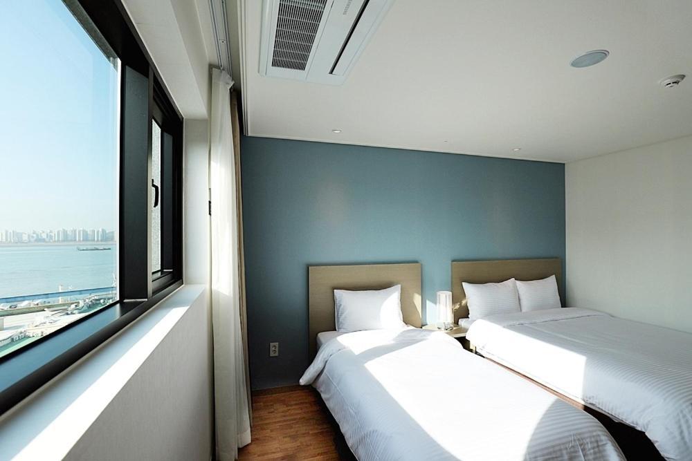 Sea Moon Tourist Hotel Инчон Экстерьер фото