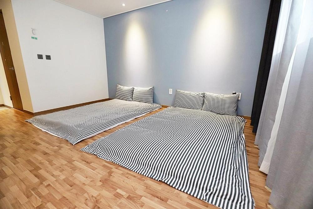 Sea Moon Tourist Hotel Инчон Экстерьер фото