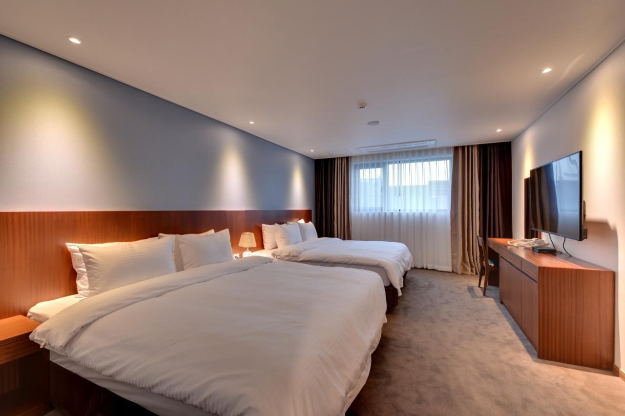 Sea Moon Tourist Hotel Инчон Экстерьер фото