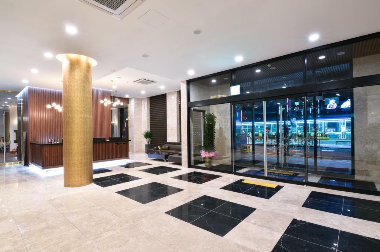 Sea Moon Tourist Hotel Инчон Экстерьер фото